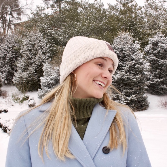 Meet your Posher, Danielle - Picture 1 of 1